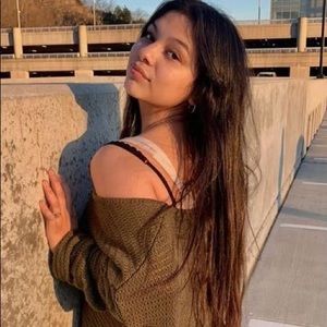 Meet your Posher, Reyna